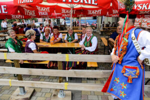 7.8.2016 Chmielnik. Przegląd Zespołów Folklorystycznych / Wojciech Habdas / Radio Kielce