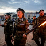 11.08.2016. Chęciny. Apel podsumowujący Marsz Szlakiem Pierwszej Kompanii Kadrowej / Wojciech Habdas / Radio Kielce