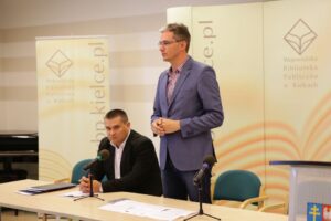 26.08.2016. Podpisanie umowy na unijne dotacje / Wojciech Habdas / Radio Kielce