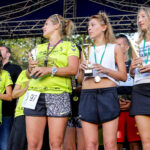 28.8.2016 Kielce. Binkowski Run - dekoracja zwycięzców biegu na 6 km kobiet / Wojciech Habdas / Radio Kielce