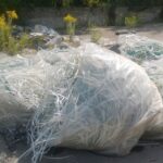 25.08.2016. Wysypisko śmieci po dawnym Zakładzie Robót Publicznych w Starachowicach / Waldemar Jakubiak / Straż Miejska Starachowice