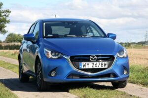 Mazda 2 (24 września 2016) / Robert Felczak / Radio Kielce