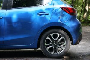 Mazda 2 (24 września 2016) / Robert Felczak / Radio Kielce