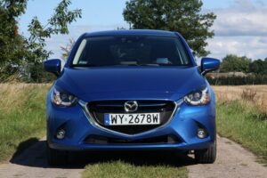 Mazda 2 (24 września 2016) / Robert Felczak / Radio Kielce