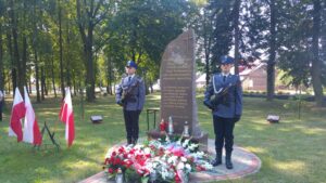 Uroczystości patriotyczne w Oksie (17 września 2016) / Ewa Pociejowska - Gawęda / Radio Kielce