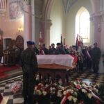 Bliżyn.Uroczysty pogrzeb kapitana Aleksandra Życińskiego- Wilczura (24 września 2016) / Ryszard Koziej / Radio Kielce