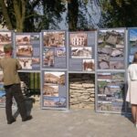 30.09.2016. Spotkania z Kulturą Żydowską w Busku-Zdroju. Zakończenie renowacji Cmentarza Żydowskiego i odsłonięcie tablicy upamiętniającej ofiary egzekucji hitlerowskich / Krzysztof Bujnowicz / Radio Kielce