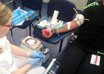 24.8.2015 Kielce.Akcja honorowego krwiodawstwa w Centrum Przygotowań do Misji Zagranicznych w Kielcach / Paweł Klepka / Radio Kielce