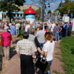 07.09.2016. Protest mieszańców SM Hutnik w Ostrowcu. Program "Interwencja" / Krzysztof Bujnowicz / Radio Kielce