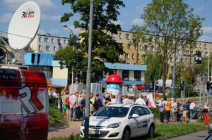 07.09.2016. Protest mieszańców SM Hutnik w Ostrowcu. Program "Interwencja" / Krzysztof Bujnowicz / Radio Kielce