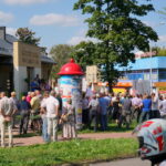 07.09.2016. Protest mieszańców SM Hutnik w Ostrowcu. Program "Interwencja" / Krzysztof Bujnowicz / Radio Kielce