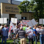 07.09.2016. Protest mieszańców SM Hutnik w Ostrowcu. Program "Interwencja" / Krzysztof Bujnowicz / Radio Kielce