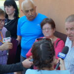 07.09.2016. Protest mieszańców SM Hutnik w Ostrowcu. Program "Interwencja" / Krzysztof Bujnowicz / Radio Kielce