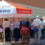 07.09.2016. Protest mieszańców SM Hutnik w Ostrowcu. Program "Interwencja" / Krzysztof Bujnowicz / Radio Kielce