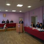 15.09.2016 Suchedniów. Sesja ws. przeniesienia Szkoły Podstawowej nr 1 do budynku gimnazjum / Daniel Lenart / Radio Kielce