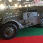 10.09.2016. Stoisko Muzeum Wojsk Lądowych w Bydgoszczy. Pojazdy z demobilu / Marek Cender / Radio Kielce