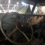 10.09.2016. Stoisko Muzeum Wojsk Lądowych w Bydgoszczy. Pojazdy z demobilu / Marek Cender / Radio Kielce