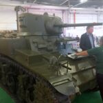 10.09.2016. Stoisko Muzeum Wojsk Lądowych w Bydgoszczy. Pojazdy z demobilu / Marek Cender / Radio Kielce