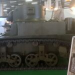 10.09.2016. Stoisko Muzeum Wojsk Lądowych w Bydgoszczy. Pojazdy z demobilu / Marek Cender / Radio Kielce