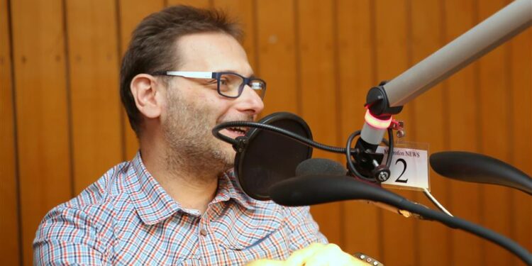 Na co zwrócić uwagę podpisując umowę z parabankiem? - Radio Kielce Ekonomista Piotr Hnidan / Karol Żak / Radio Kielce
