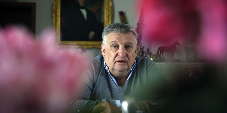 23.02.2016 Michałów. Odwołany dyrektor stadniny Jerzy Białobok. / Jarosław Kubalski / Radio Kielce