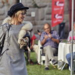 03.09.2016 Kielce. Piknik w ogrodzie Radia Kielce. Prezentacja nowej ramówki oraz podsumowanie akcji "Wakacje z duchami historii". Pokaz mody w wykonaniu dziennikarzy Radia Kielce. / Jarosław Kubalski / Radio Kielce