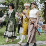 03.09.2016 Kielce. Piknik w ogrodzie Radia Kielce. Prezentacja nowej ramówki oraz podsumowanie akcji "Wakacje z duchami historii". Pokaz mody w wykonaniu dziennikarzy Radia Kielce. / Jarosław Kubalski / Radio Kielce