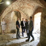 07.09.2016. Sandomierz. Klasztor Dominikanów. Odkryte piwnice. / Jarosław Kubalski / Radio Kielce