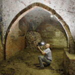 07.09.2016. Sandomierz. Klasztor Dominikanów. Odkryte piwnice. / Jarosław Kubalski / Radio Kielce