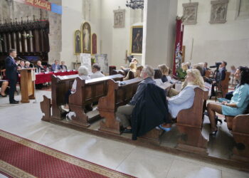 09.09.2016. Konferencja "Wiślica dla odmiany" / Jarosław Kubalski / Radio Kielce