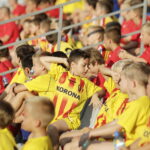 13.09.2016 Kielce. Losowanie "Koroniarskich Ambasadorów" - zawodników opiekujących się drużynami młodzieżowymi. / Jarosław Kubalski / Radio Kielce