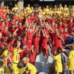 13.09.2016 Kielce. Losowanie "Koroniarskich Ambasadorów" - zawodników opiekujących się drużynami młodzieżowymi. / Jarosław Kubalski / Radio Kielce