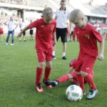 13.09.2016 Kielce. Losowanie "Koroniarskich Ambasadorów" - zawodników opiekujących się drużynami młodzieżowymi. / Jarosław Kubalski / Radio Kielce