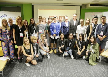 14.09.2016 Kielce. Inauguracja Workshop Fashion Design. Konferencja w KPT. / Jarosław Kubalski / Radio Kielce