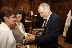 14.09.2016 Święty Krzyż. Uroczystości odpustowe ku czci Podwyższenia Drzewa Krzyża Świętego. We Mszy Świętej wziął udział ojciec Prezydenta RP profesor Jan Tadeusz Duda. / Jarosław Kubalski / Radio Kielce