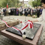 17.09.2016 Kielce. Uroczystości pod pomnikiem katyńskim w rocznicę napaści ZSRR na Polskę. / Jarosław Kubalski / Radio Kielce