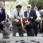 17.09.2016 Kielce. Uroczystości pod pomnikiem katyńskim w rocznicę napaści ZSRR na Polskę. / Jarosław Kubalski / Radio Kielce