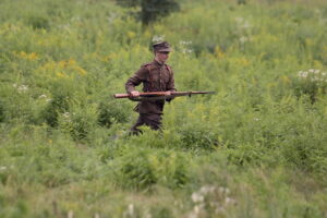 18.09.2016 Szewce. Rekonstrukcja bitwy pod Szewcami, jaka się rozegrała pomiędzy oddziałami AK i Niemcami 18 września 1944 roku. / Jarosław Kubalski / Radio Kielce