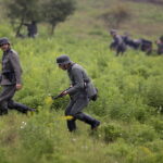 18.09.2016 Szewce. Rekonstrukcja bitwy pod Szewcami, jaka się rozegrała pomiędzy oddziałami AK i Niemcami 18 września 1944 roku. / Jarosław Kubalski / Radio Kielce