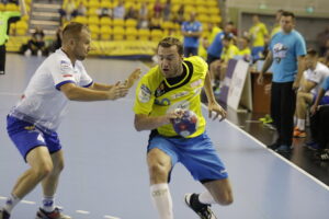 20.09.2016 Kielce. Mecz Vive Tauron Kielce - Stal Mielec. Mariusz Jurkiewicz. / Jarosław Kubalski / Radio Kielce
