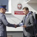 26.09.2016 Minister Mariusz Błaszczak otworzył posterunek policji w Chmielniku / Jarosław Kubalski / Radio Kielce