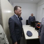 26.09.2016 Minister Mariusz Błaszczak otworzył posterunek policji w Chmielniku / Jarosław Kubalski / Radio Kielce