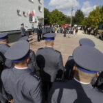 26.09.2016 Minister Mariusz Błaszczak otworzył posterunek policji w Chmielniku / Jarosław Kubalski / Radio Kielce