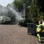 29.09.2016. Nowoczesna, dwukomorowa śmieciarka firmy Eneris / Jarosław Kubalski / Radio Kielce