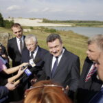 30.09.2016 Wiceminister energii Grzegorz Tobiszowski przyjechał do Piaseczna / Jarosław Kubalski / Radio Kielce