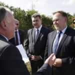 30.09.2016 Wiceminister energii Grzegorz Tobiszowski przyjechał do Piaseczna / Jarosław Kubalski / Radio Kielce