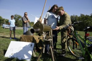 04.09.2016 Kielce. Piknik edukacyjno – historyczny / Jarosław Kubalski / Radio Kielce