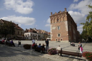 07.09.2016. Atrakcje Sandomierza. Ratusz na Rynku. Rynek. / Jarosław Kubalski / Radio Kielce