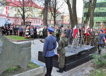 12.4.2015 Sandomierz. Uuroczystości patriotyczne z okazji 75. rocznicy wydarzeń katyńskich. / Grażyna Szlęzak-Wójcik / Radio Kielce