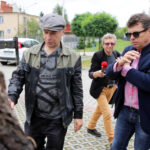 5.9.2016 Kielce. NOMADA to ósmy projekt artystyczny Fundacji „Nowa Przestrzeń Sztuki”. Wokół DOMU MODLITWY – żydowskiej bożnicy z początku XX wieku przeniesionej na Pakosz, przez cztery kolejne dni tworzył będzie rzeźbiarz i performer Paweł Althamer, oraz zaproszeni przez niego artyści. / Wojciech Habdas / Radio Kielce